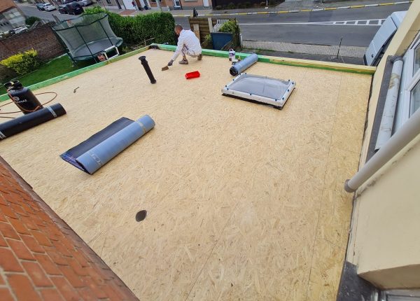 Chantier bird consult liedekerke meersstraat toiture plate 01